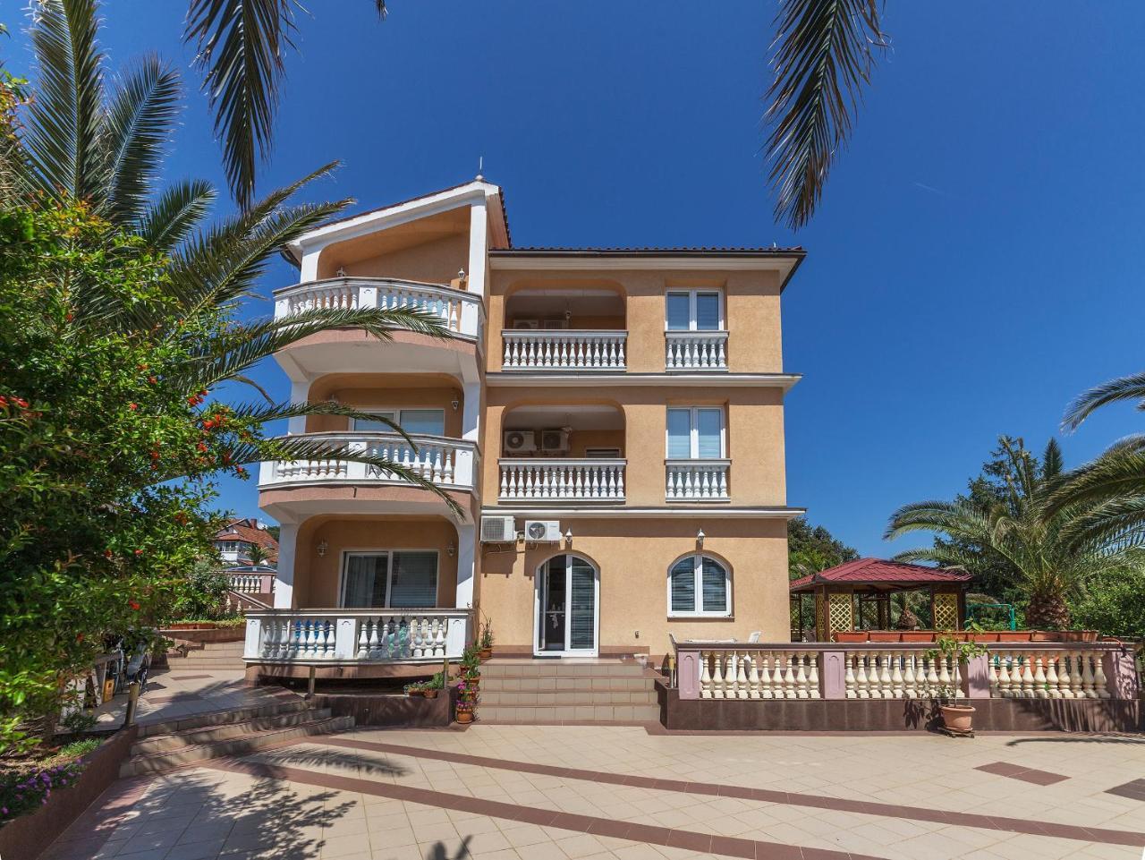 Apartments Canaria Pula Exterior foto